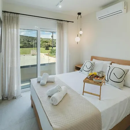 Aiolia Villa Lachania