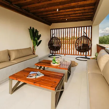 Aiolia Villa Lachania